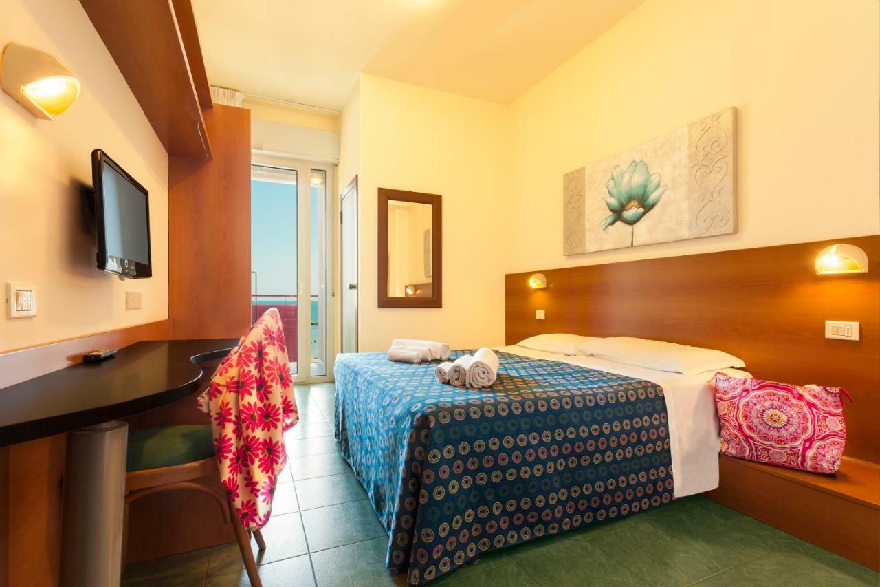 Hotel Atlantic Vista Mare Pesaro Exteriér fotografie