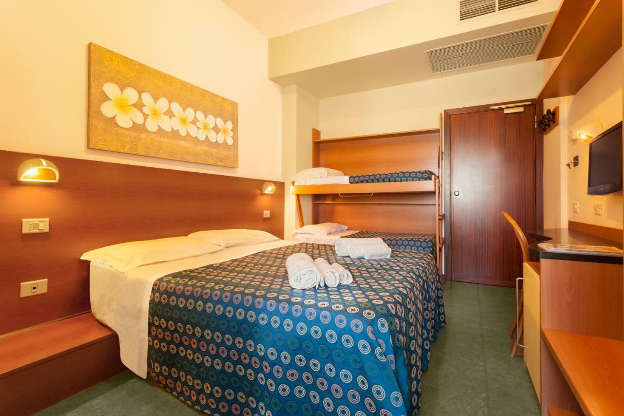 Hotel Atlantic Vista Mare Pesaro Exteriér fotografie