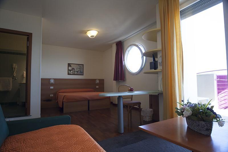 Hotel Atlantic Vista Mare Pesaro Exteriér fotografie